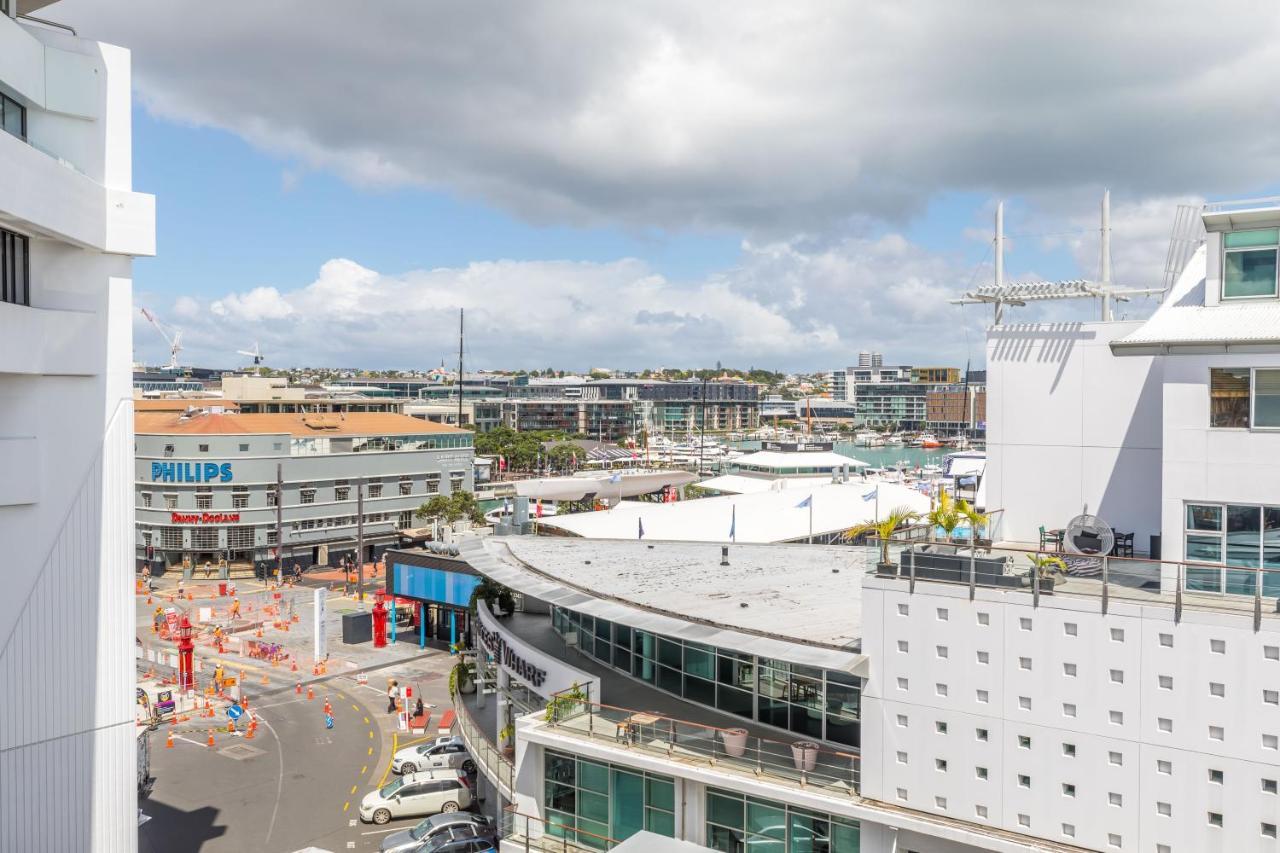 Apartament Stunning Waterfront Location With Huge Balcony! Auckland Zewnętrze zdjęcie